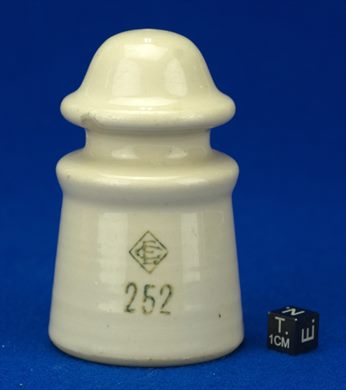 Isolador de passagem (ceramica) (mod G2) (EC) creme 252