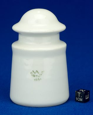 Isolador de passagem (ceramica) (mod G2) (VA) branco 1951