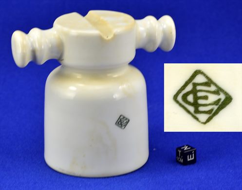 Isolador de passagem (ceramica) (mod D1) (EC) branco