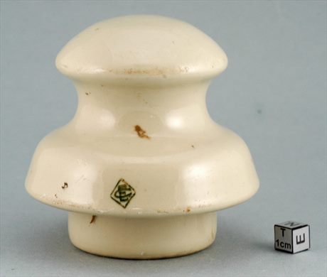 Isolador de passagem (ceramica) (mod A1) (EC) creme