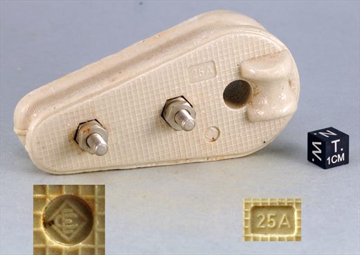 Isolador de tensao (ceramica) (mod 4) (EC) creme 25A