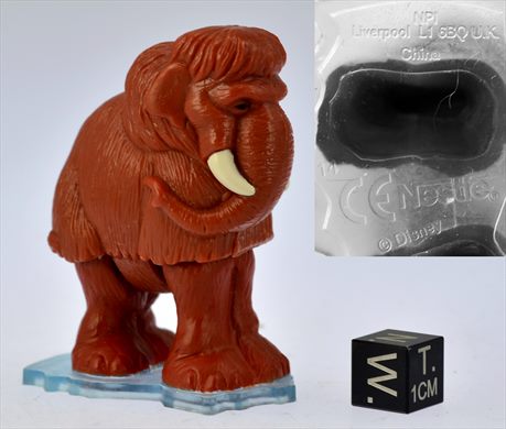Nestle Disney Mamute Ano desconhecido Boneco promocional