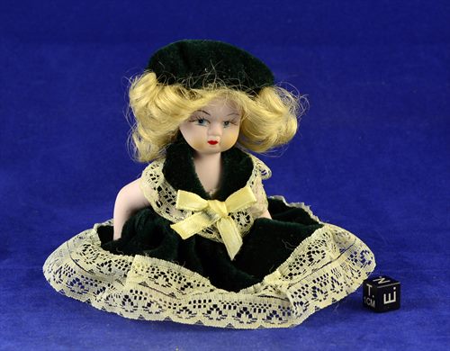 Boneca de ceramica