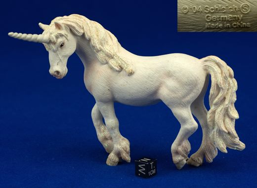 Ritter Knight Unicorn Mare 70201 (Schleich 2004)