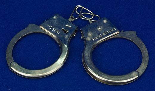 Handcuff (toy)