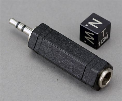 Female to male stereo jack