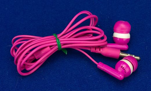 auriculares cor-de-rosa