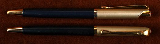Esferografica (preto-dourado)
