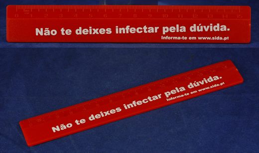 Regua vermelha 15cms - sida.pt