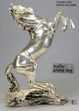 Cavalo com banho de prata