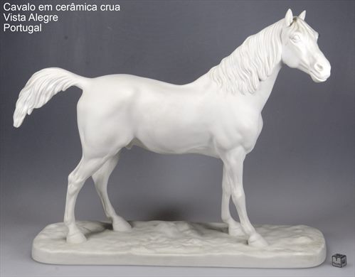 Cavalo em ceramica crua (Vista Alegre)
