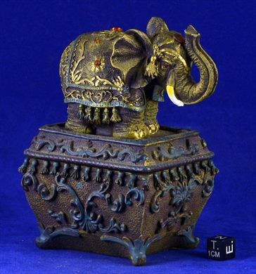 Elefante resina
