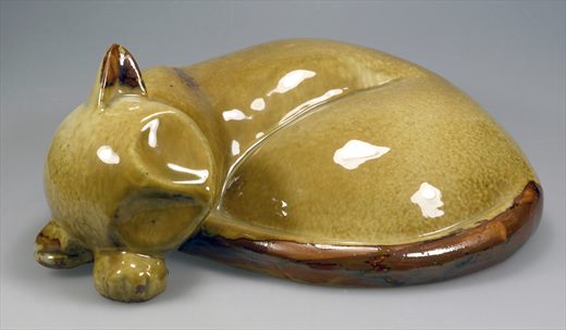 Gato em ceramica