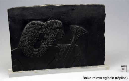 Baixo-relevo egipcio (replica)