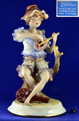 Rapaz com violino