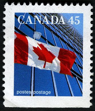 Canada - 1995 - Bandeira sobre Edificio - 45C