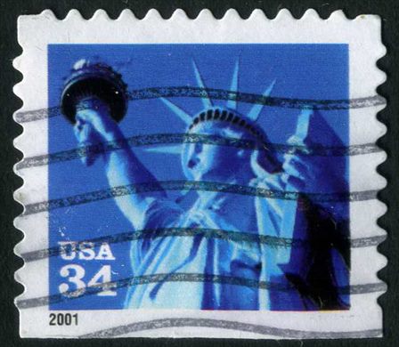 Estados Unidos da America - 2001 - Estatua da Liberdade - 34C