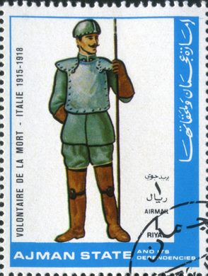 Ajman - 1972 - Fardas Militares Voluntario da Morte Italia 1915-1918 - 1R