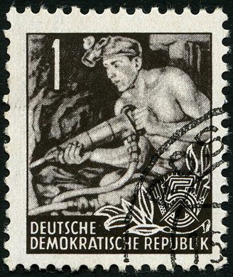 Alemanha Oriental - 1953 - Funfjahresplan - Bergmann - 1Pf