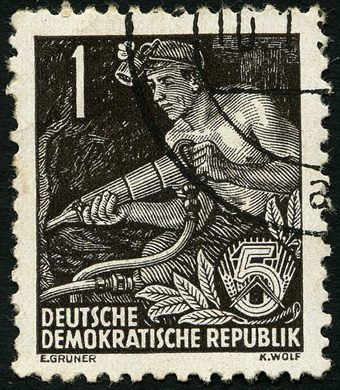 Alemanha Oriental - 1953 - Funfjahresplan - Bergmann - 1Pf