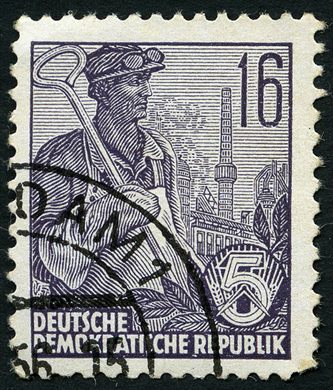 Alemanha Oriental - 1953 - Funfjahresplan - Bergmann mit Stalinallee - 16Pf