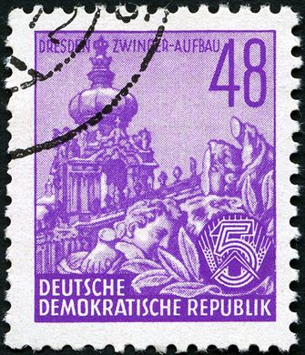 Alemanha Oriental - 1953 - Funfjahresplan - Dresden Zwinger - 48Pf