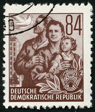 Alemanha Oriental - 1953 - Funfjahresplan - Familie mit Friedenstaube - 84Pf
