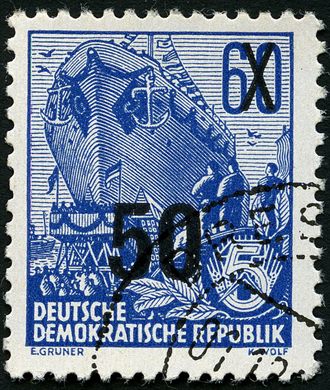 Alemanha Oriental - 1954 - Funfjahresplan Aufdruck - Hochseeschiff - 50Pf