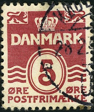 Dinamarca - 1933 - Linhas Onduladas - 5Ore Carmim