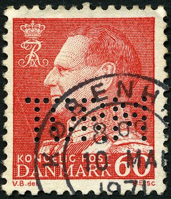 Dinamarca - 1961 - Rei Frederico IX - 60Ore (Perfin)