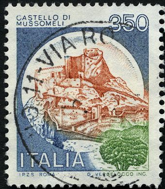 Italia - 1980 - Castelos Castelo de Mussomeli - 350L