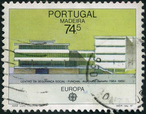 Madeira - 1987 - Europa - Arquitectura Moderna - 74Esc50