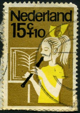 Paises Baixos - 1964 - Kinderzegels - Menina com Flauta - 15 Plus 10C