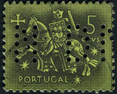 Portugal - 1953 - Selo de Autoridade do Rei D Dinis - 5Cts (Perfin)