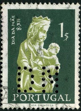 Portugal - 1956 - Dia da Mae - Virgem com Menino perfurado - 1Esc00