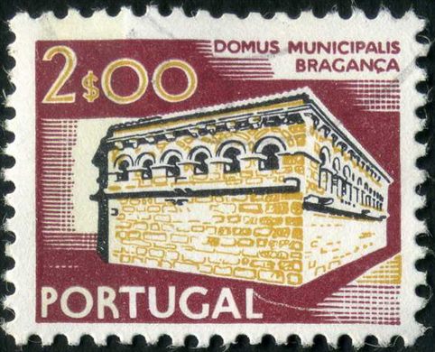 Portugal - 1972 - Paisagens e Monumentos - Domus Municipalis de Braganca - 2 00