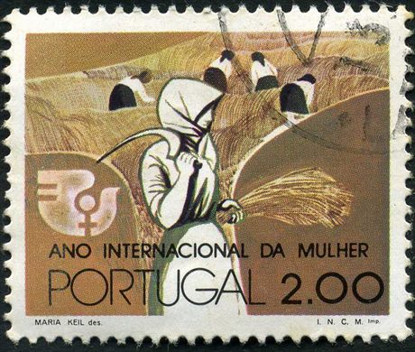 Portugal - 1975 - Ano Internacional Mulher - Camponesa - 2Esc