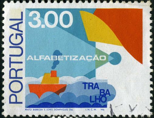 Portugal - 1976 - Alfabetizacao e Trabalho - 3Esc