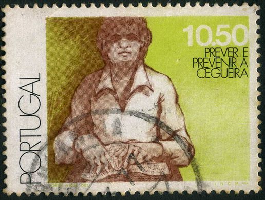 Portugal - 1976 - Dia Mundial da Saude - Prever e Prevenir a Cegueira - Rapaz com Bola - 10Esc50
