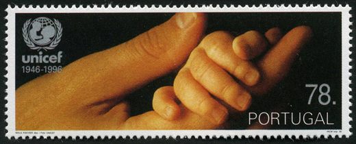 Portugal - 1996 - 50 Aniversario UNICEF - Maos - 78Esc