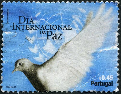 Portugal - 2005 - Dia Internacional da Paz - Pomba - 0.45Euro