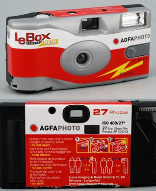 Agfa Le Box camera flash