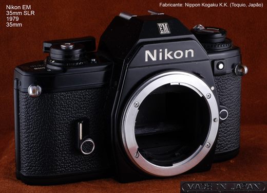 Nikon EM