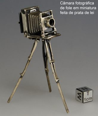 Camara fotografica de fole em prata