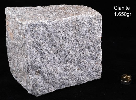 Cianite