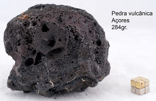 Pedra vulcanica 03