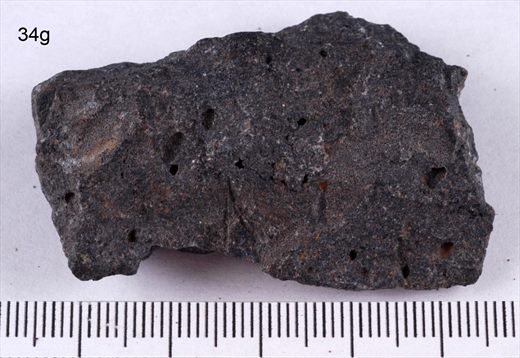 Pedra vulcanica preta - Portugal Acores Ilha S. Miguel - 34g