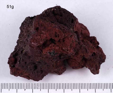 Pedra vulcanica vermelha - Portugal Acores Ilha S. Miguel - 51g