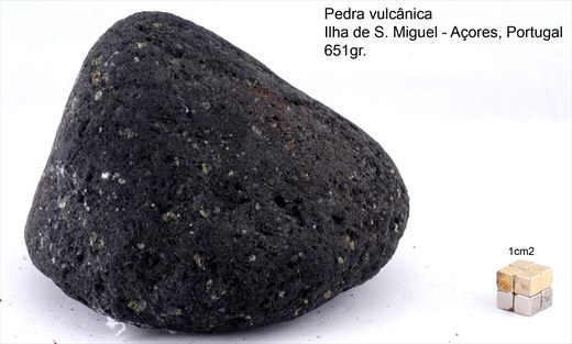 Pedra vulcanica - Portugal Acores S. Miguel 651gr