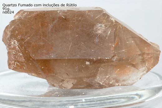 Quartzo fumado com inclucoes de Rutilo n0024
